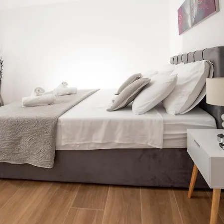 Villa Godimento W Heated Pool Kucine